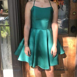 Emerald green Alyce Paris homecoming dress